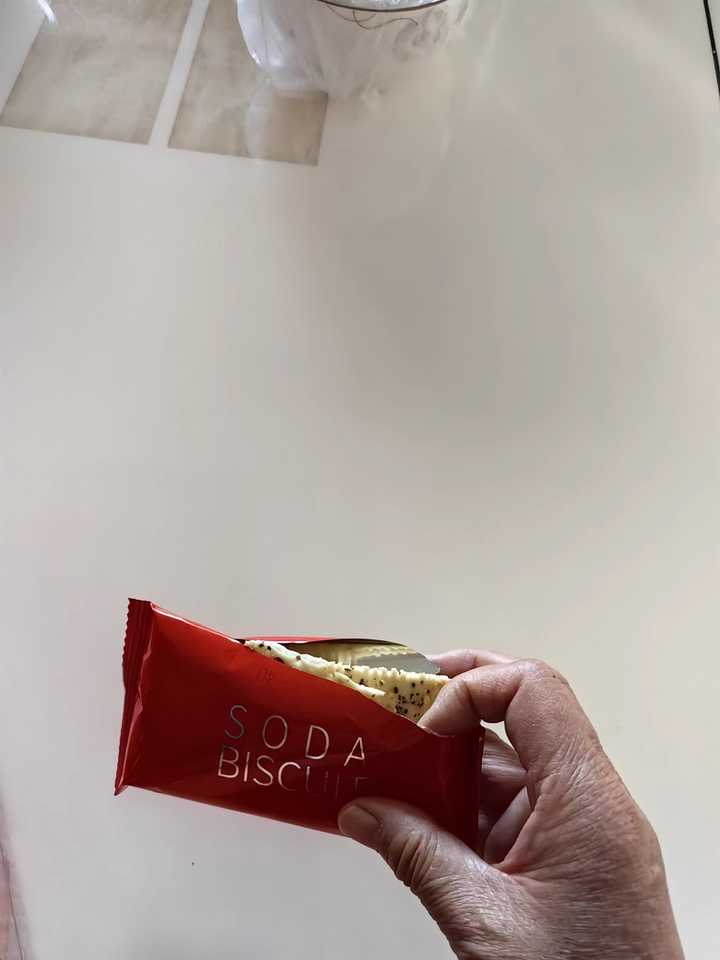 Yuzhiwei - Bologna Tomato Steak Flavored Soda Crackers 638g